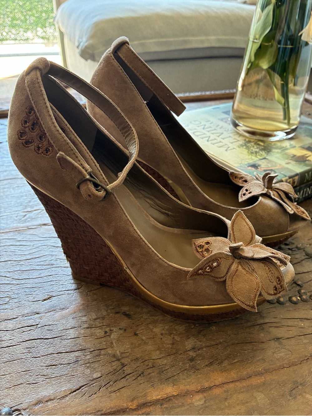 Charles David Taupe Suede Wedge Pumps with Floral Applique